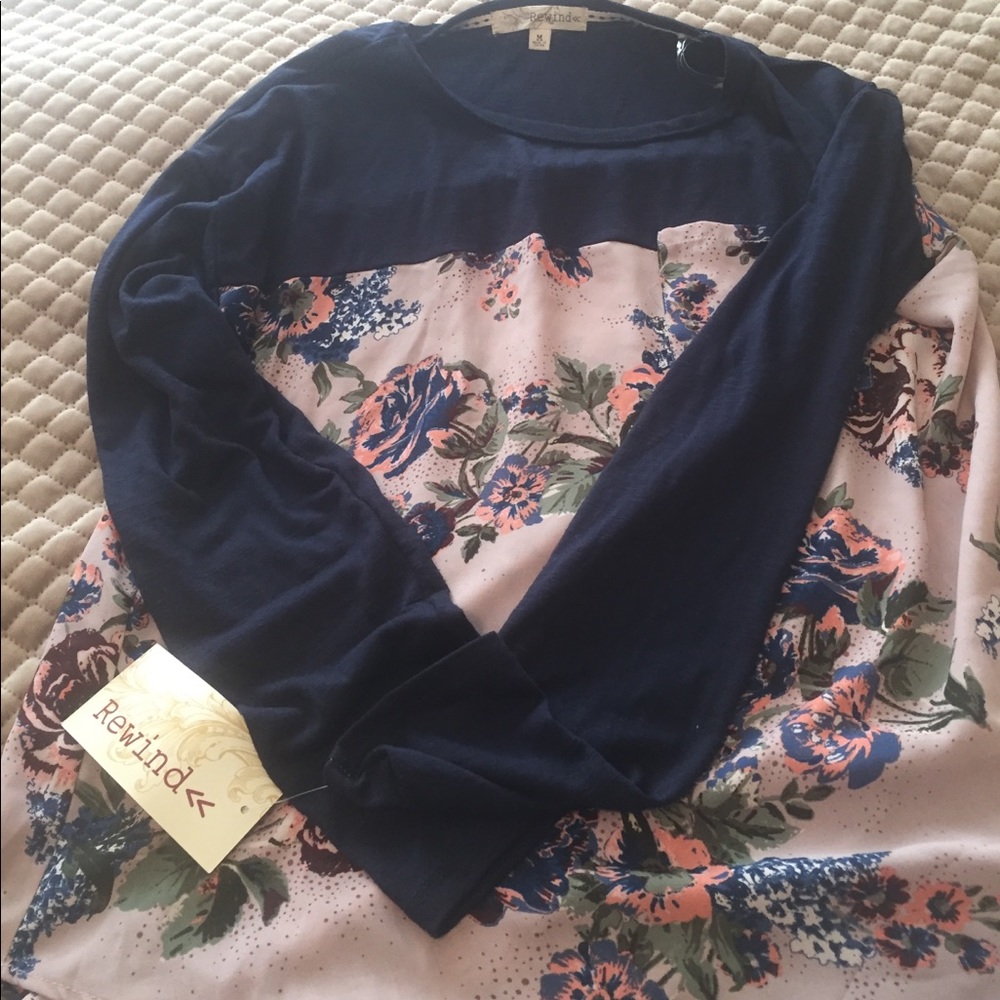 Long Sleeved w/ Floral Bottom - Rewind Medium NWT